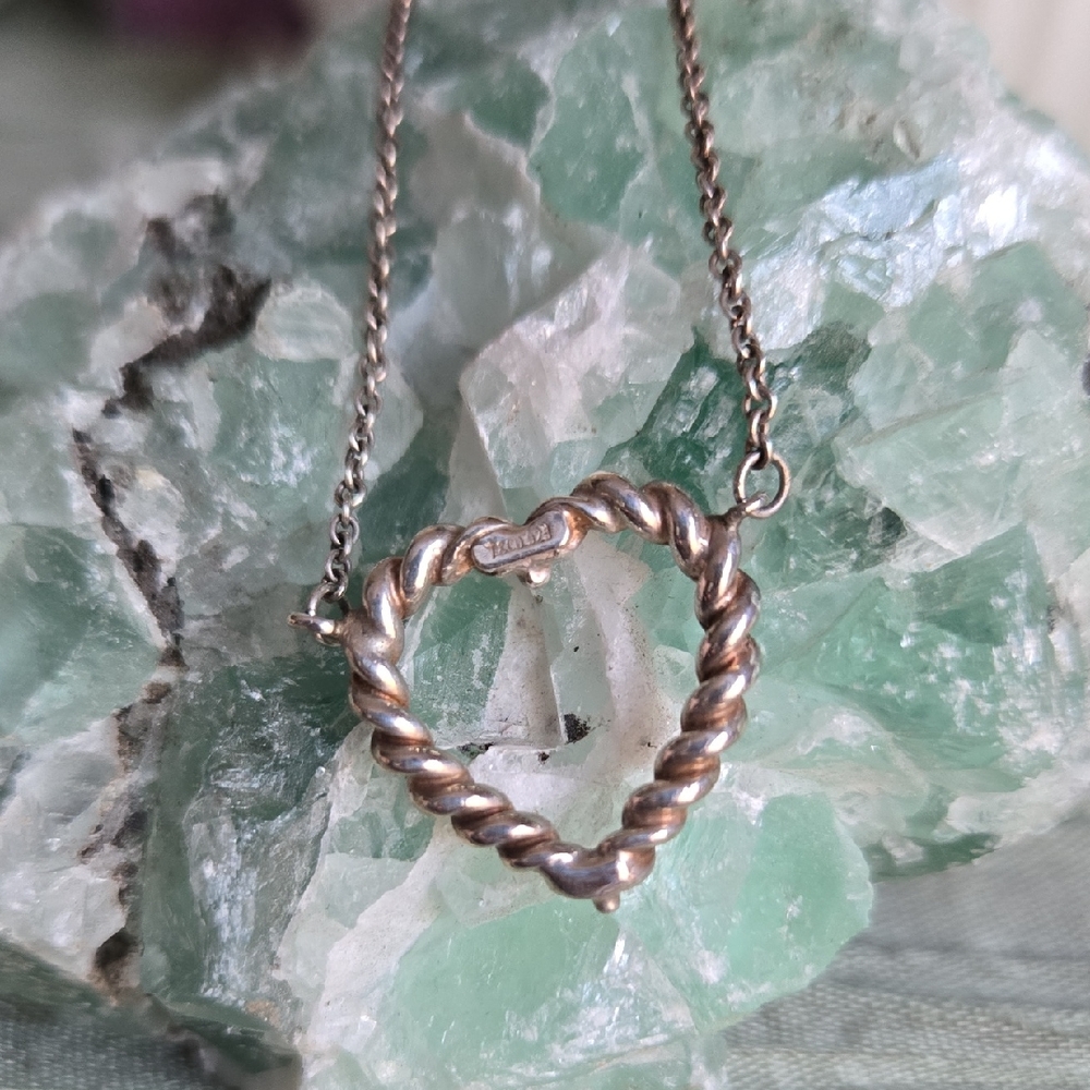 Vintage Tiffany & Co. 925 Silver Twisted Rope, Twisted Heart Necklace - Picture 2 of 15